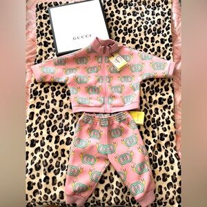 Gucci Girls Tracksuit, Size 6/9 months